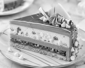 Caramel White Choco Chip Exotic Pastry