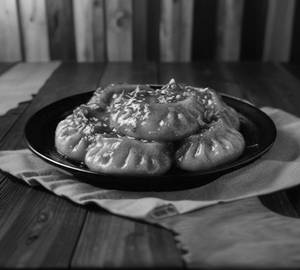 Chicken Schezwan Momos