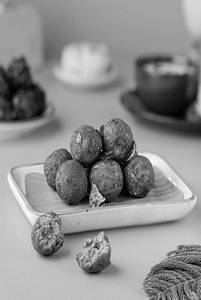 Veg Kola Urundai (5 Pcs)