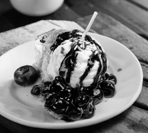 Blueberry icecream kunafa