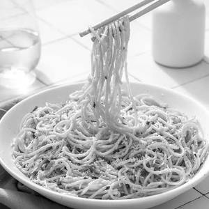 Egg garlic noodles