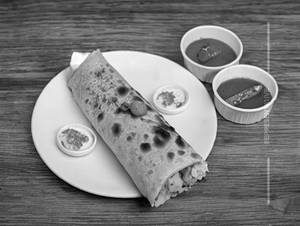 Veg Paneer Nuttela Roll Laccha Paratha 