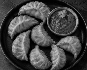 Chicken Fried Momos (6 Pcs)