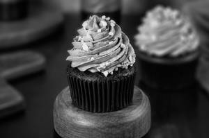 Hazelnut Crunch Cup Cake Set Of 2