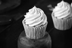 Vanilla Cup Cake Set Of 2