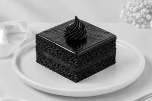 The Ultimate Chocolate Truffle Pastry