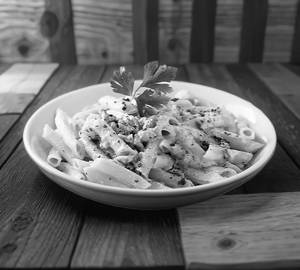 White Sauce Pasta Chcken