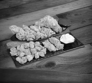 Popcorn With Crispy Chicken Crackers