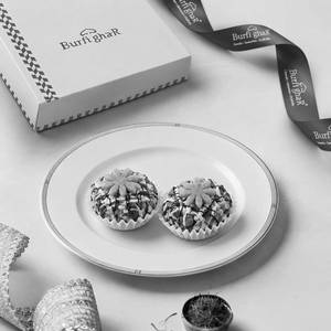 Baked Almond Gujiya