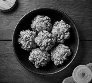 Fried chicken popcorns [6 pieces]