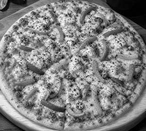 Indian classic pizza
