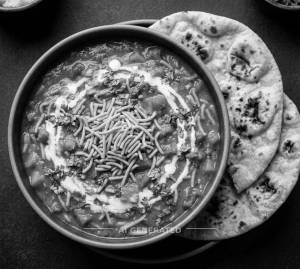 Sev Bhaaji + 4 Tandoori Roti Buttar