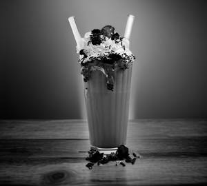 Black Forrest Choc Icecream Shake [70% Dark Choc,Choc Brownies,Cherries,Hersheys Chock Syrup]