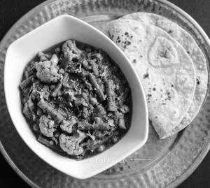 Mix Veg + Plain Roti (2 pieces)