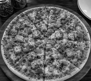 Kadai paneer pizza [medium]