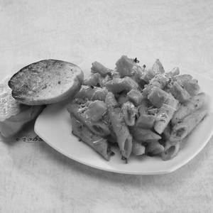Pink Sauce Chicken Pasta (High Protein, Creamy)