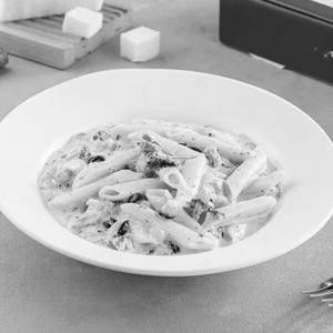 White Sauce (Bechamel) Veg Pasta (Creamy, Veg)