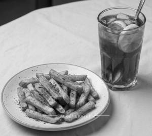 Peri peri fries + Lemon ice tea
