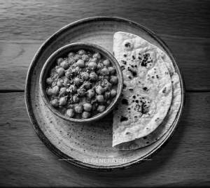 Chana Masala + Tava chapati (2 pieces)