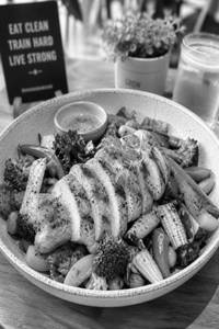 Grilled Chicken Protein Salad (High Protein, Low Fat)