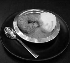 Idli +Vada(Sambar)