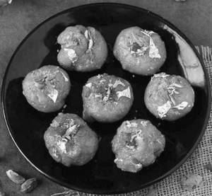 Balushahi [1 kg]
