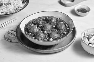 Vegetable Manchurian (gravy)