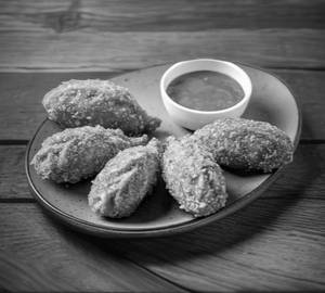 Fried Paneer Momos