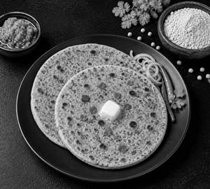 Aloo Paratha [4 Pieces] with tomato tikhi chatni