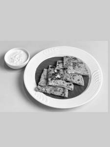 Paneer Paratha With Curd