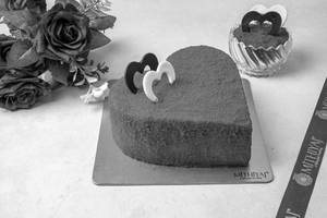 Red Velvet Cake (500 Gms)
