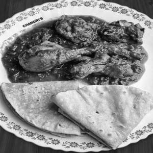 Phulka 2 Pecies With Chicken Pepper Masala