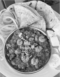 Phulka 2 Pecies +  Prawn Pepper Masala