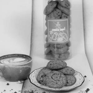 Nutty Choco Chip Cookies Big