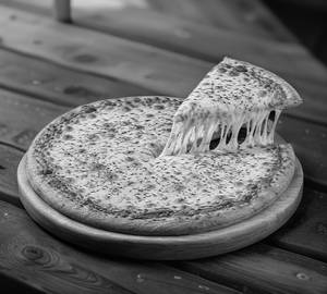 Cheese Margherita Pizza