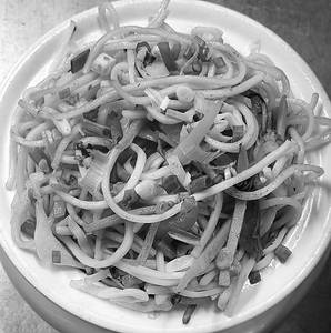 Veg Hakka Noodles