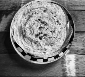 Laccha Paratha (1 Pc)