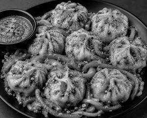 Achari Momos[6 Pieces]