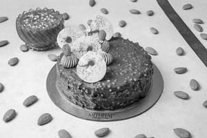 Almond Rocher Cake (600 Gms)
