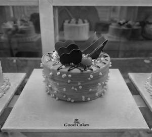 Butterscotch Garnish Eggless Cake 450G.