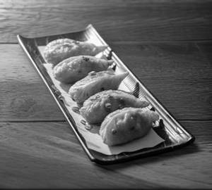 Golden Fried Chicken Momo          