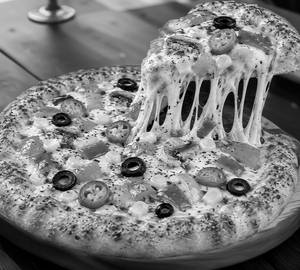 Gourmet Delight Pizza
