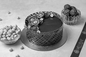 Ferrero Rocher Chocolate Cake (1 Kg)