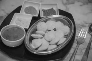 Mini Sambar Idli (10 Pcs)