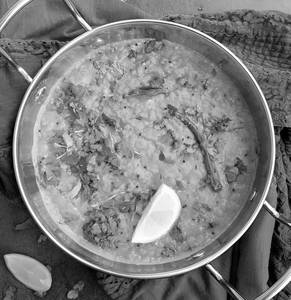 Dal Kolhapuri