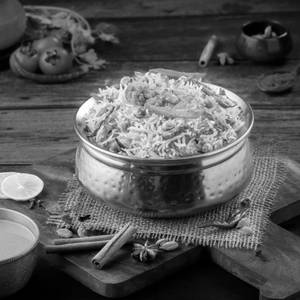 Veg Biryani (rice In 750 Ml Container)