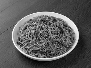 CHILLI GARLIC THAI BASIL NOODLES