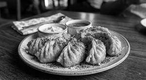 Veg Fried Momos (Peri-Peri) (8 Pieces)
