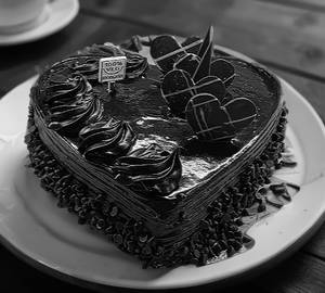 Dutch Choco Heart Cake, (500 Grams)
