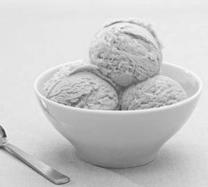 Strawberry  [plain scoops]